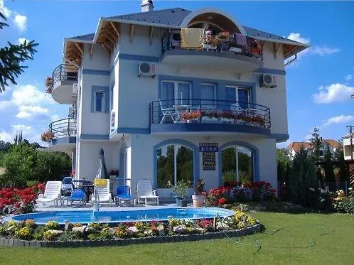 Judit Haus 3*